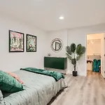 2-1 San Diego Getaway Home Near Major Attractions