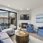 Beachside Bliss- 3-Story Sleeps 12