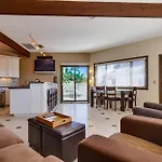 B5168 Villa On The Bay - 1 Bedroom
