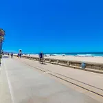 B5383 Nautical Beach House 2