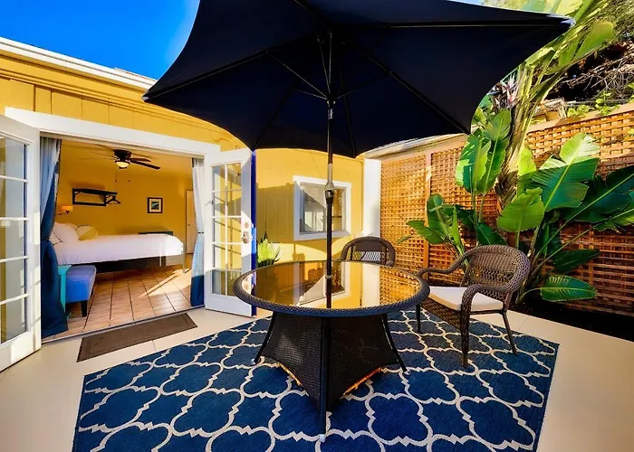 Beachy Bright Studio