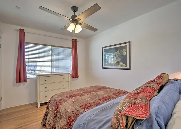 Pet-Friendly San Diego Gem With Patio And Grill