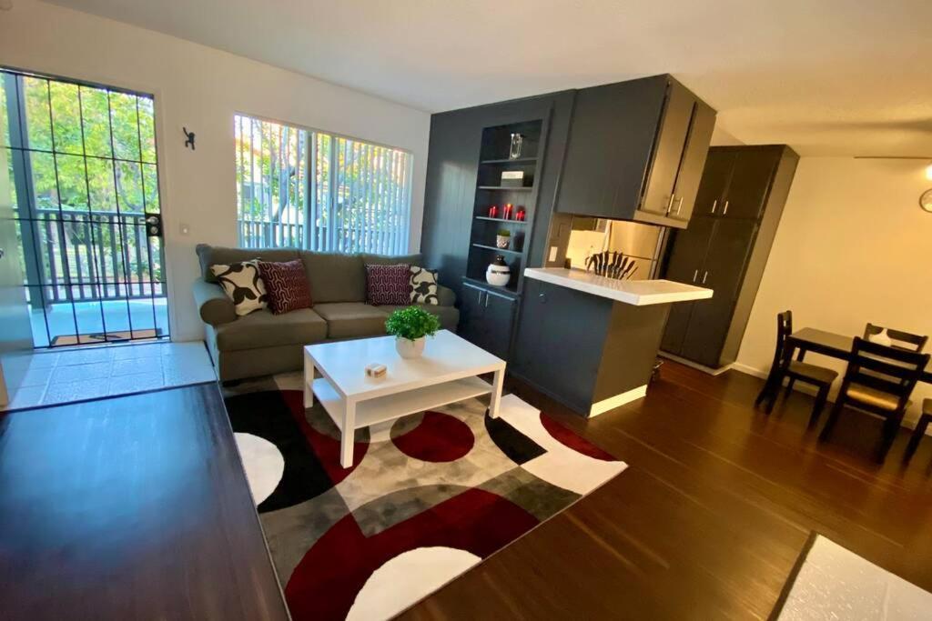Close To All Of San Diego's Points Of Interest!! Apartment