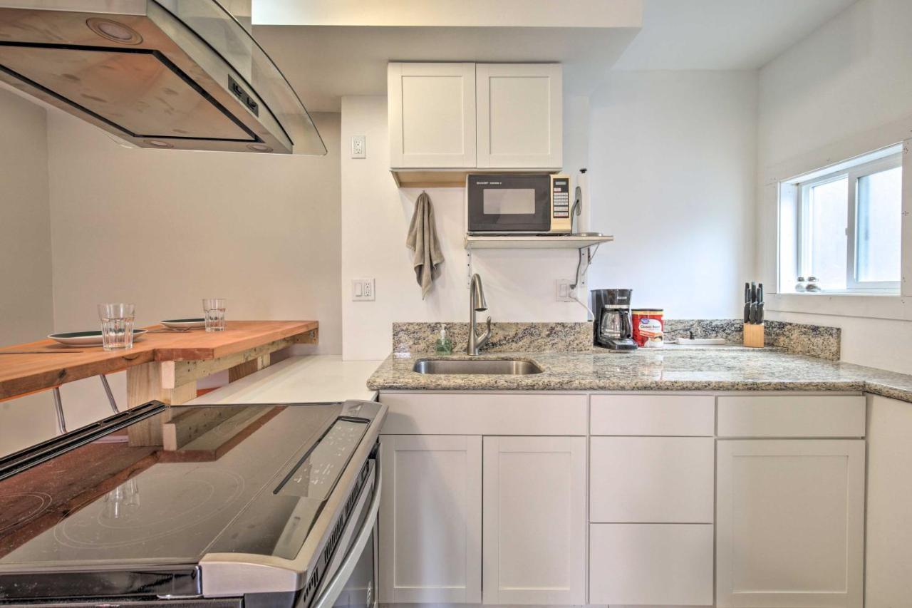 Holiday home Pet-friendly Gem With Patio And Grill