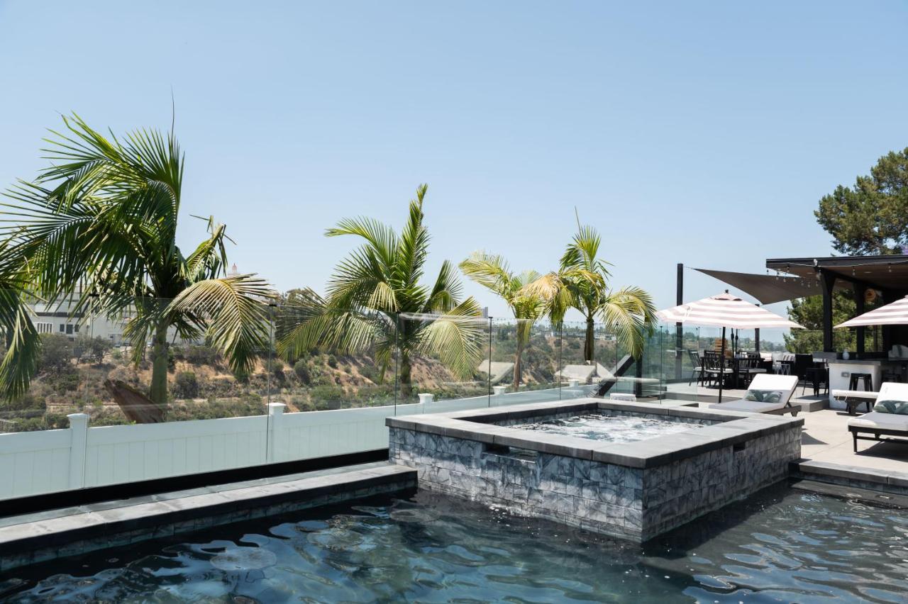 New Modern Luxury Estate - Pool, Slide, Grotto *