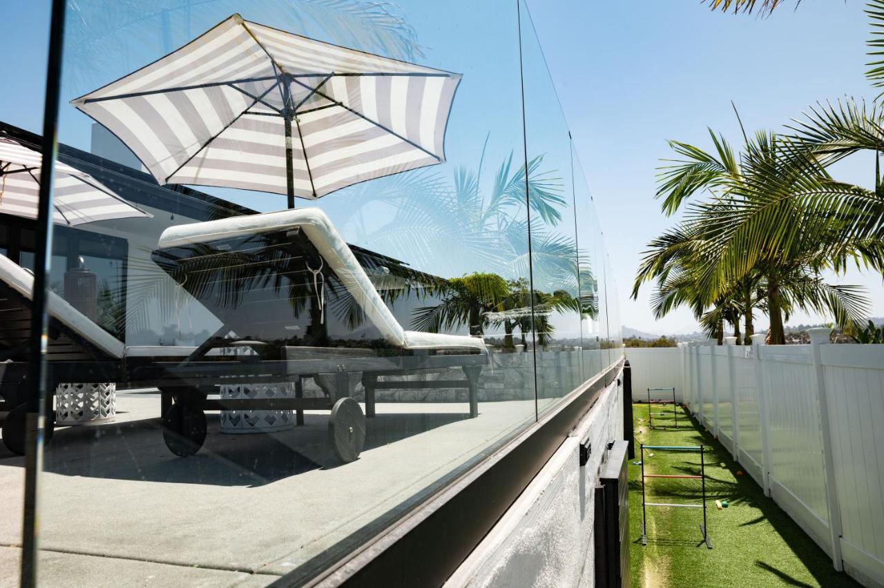 New Modern Luxury Estate - Pool, Slide, Grotto