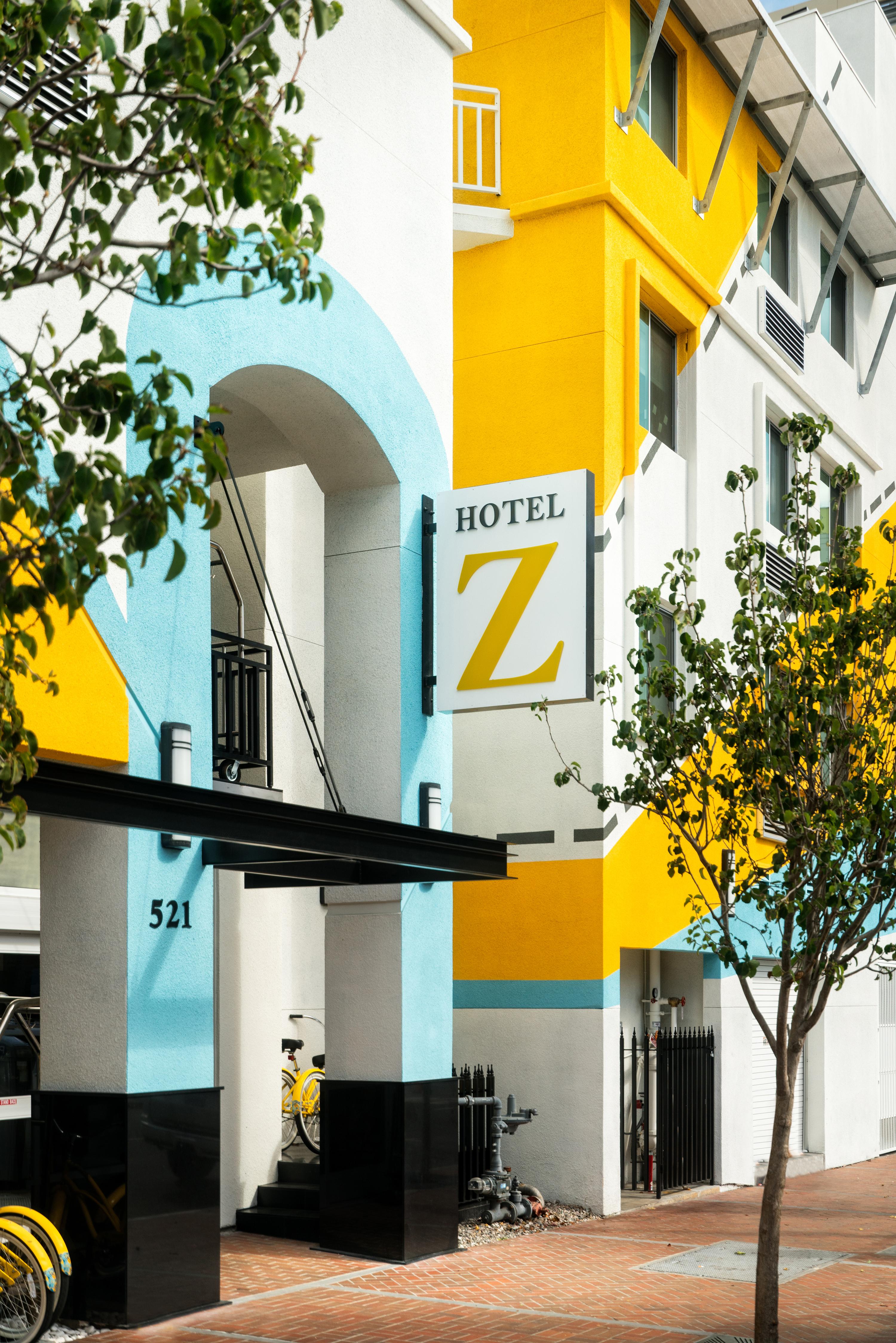 Staypineapple, Z, Gaslamp Hotel San Diego