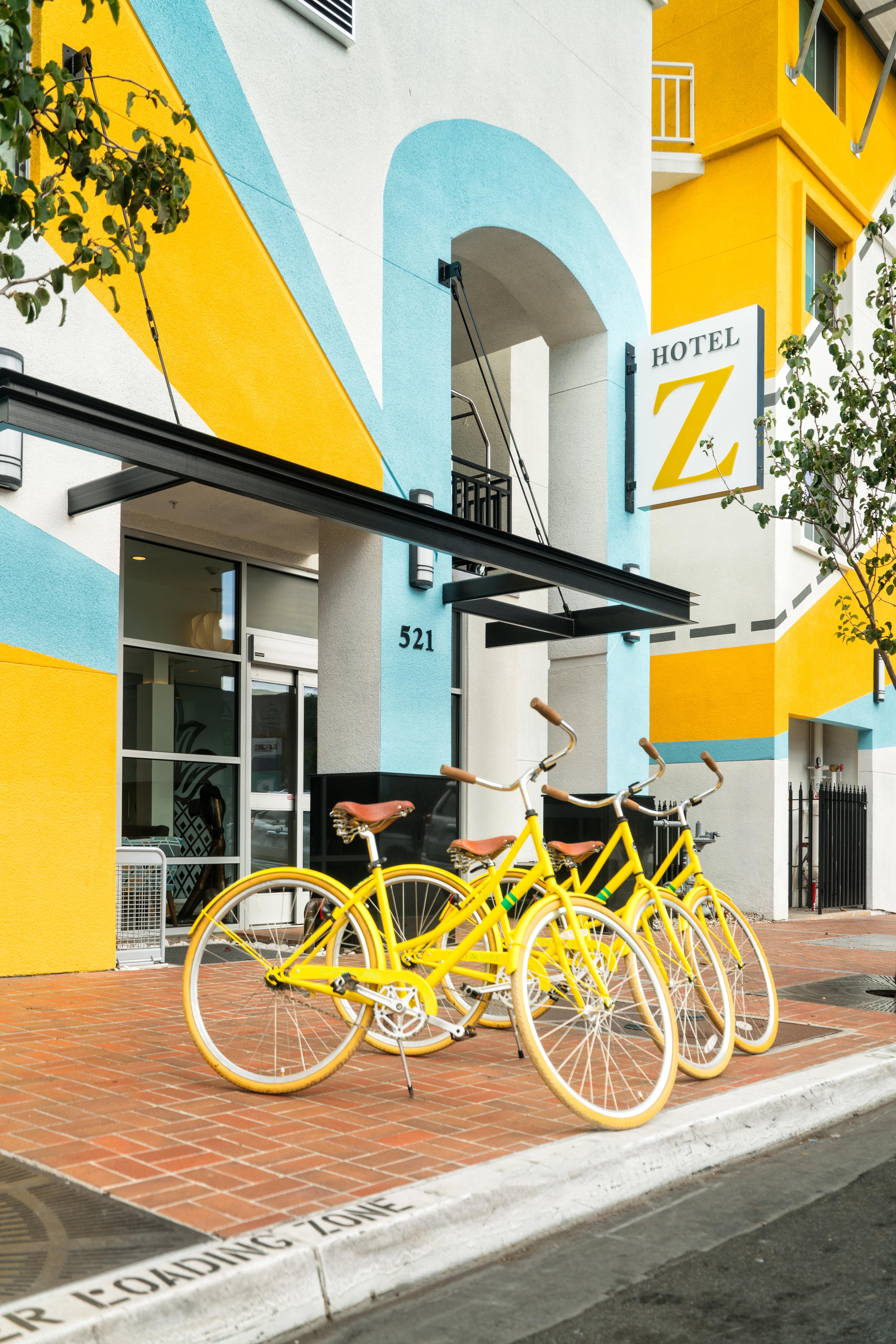 Staypineapple, Z, Gaslamp Hotel