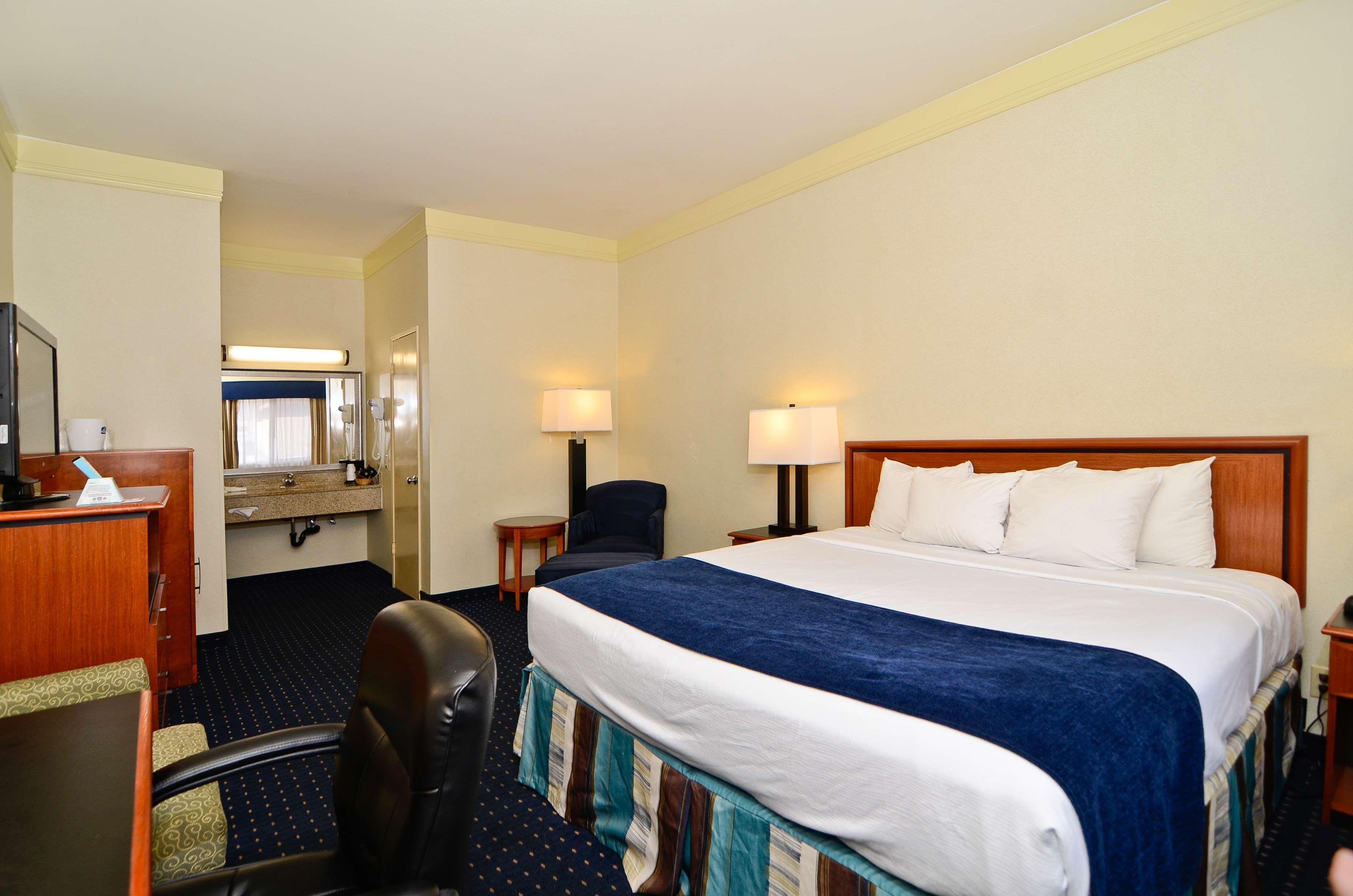 Western Mission Bay Motel 3*
