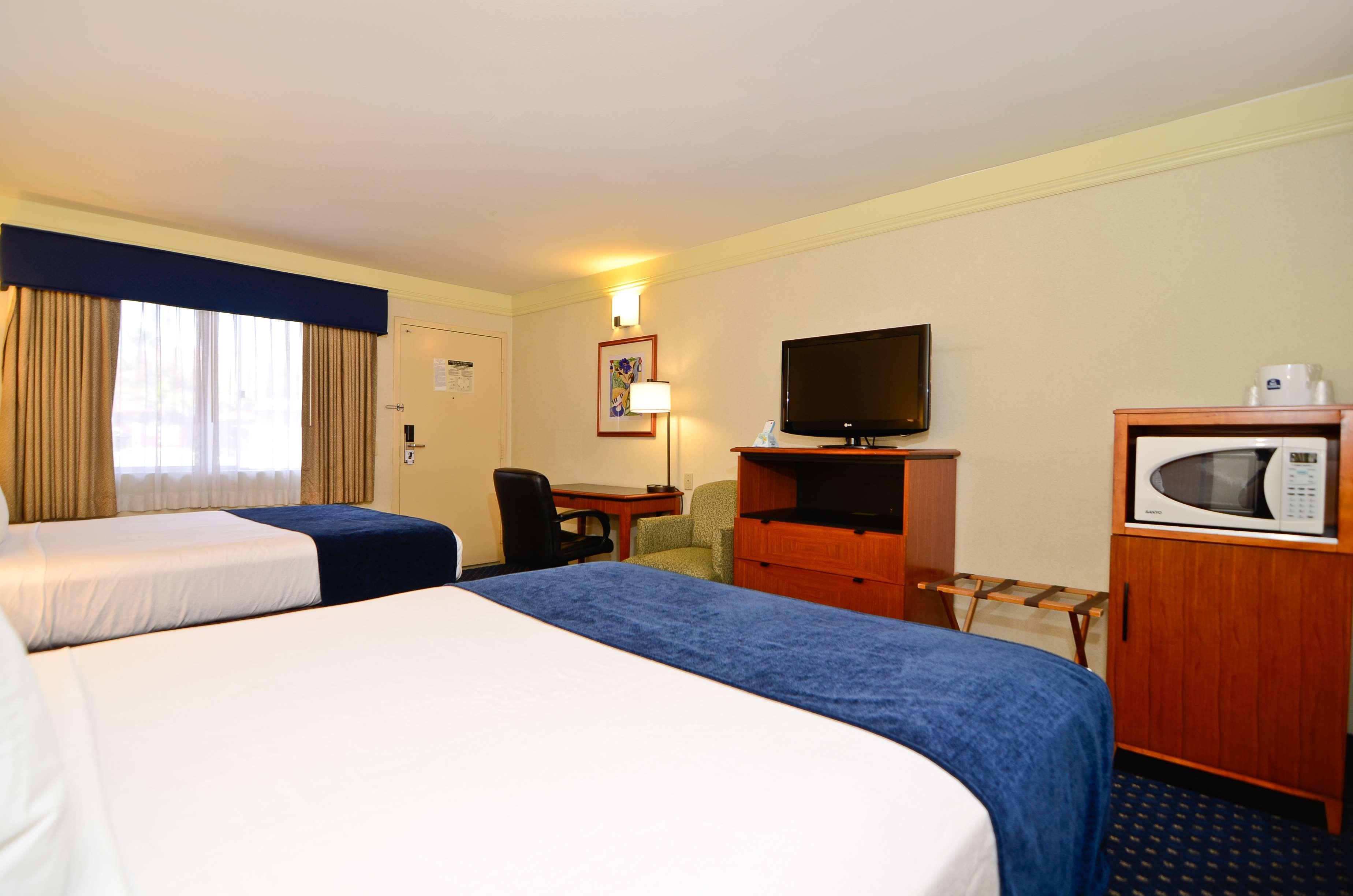 Western Mission Bay Motel 3*