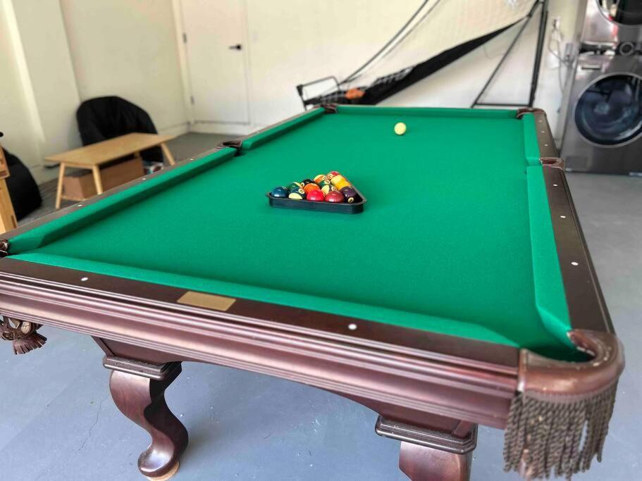 Villa Luxurious - Gameroom - Cowboy Pool San Diego