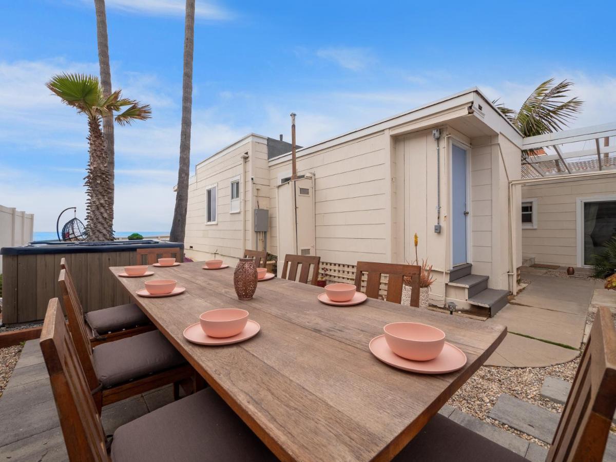 Holiday home Oceanfront Paradise - Spa, Pet-friendly, Fast Wifi, Parking & Dream Views