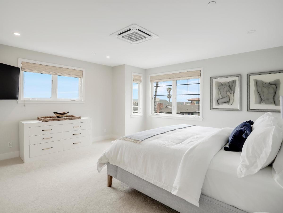 Coastal Retreat Near The W Panoramic Ocean Views, Rooftop Deck, & Firepit San Diego