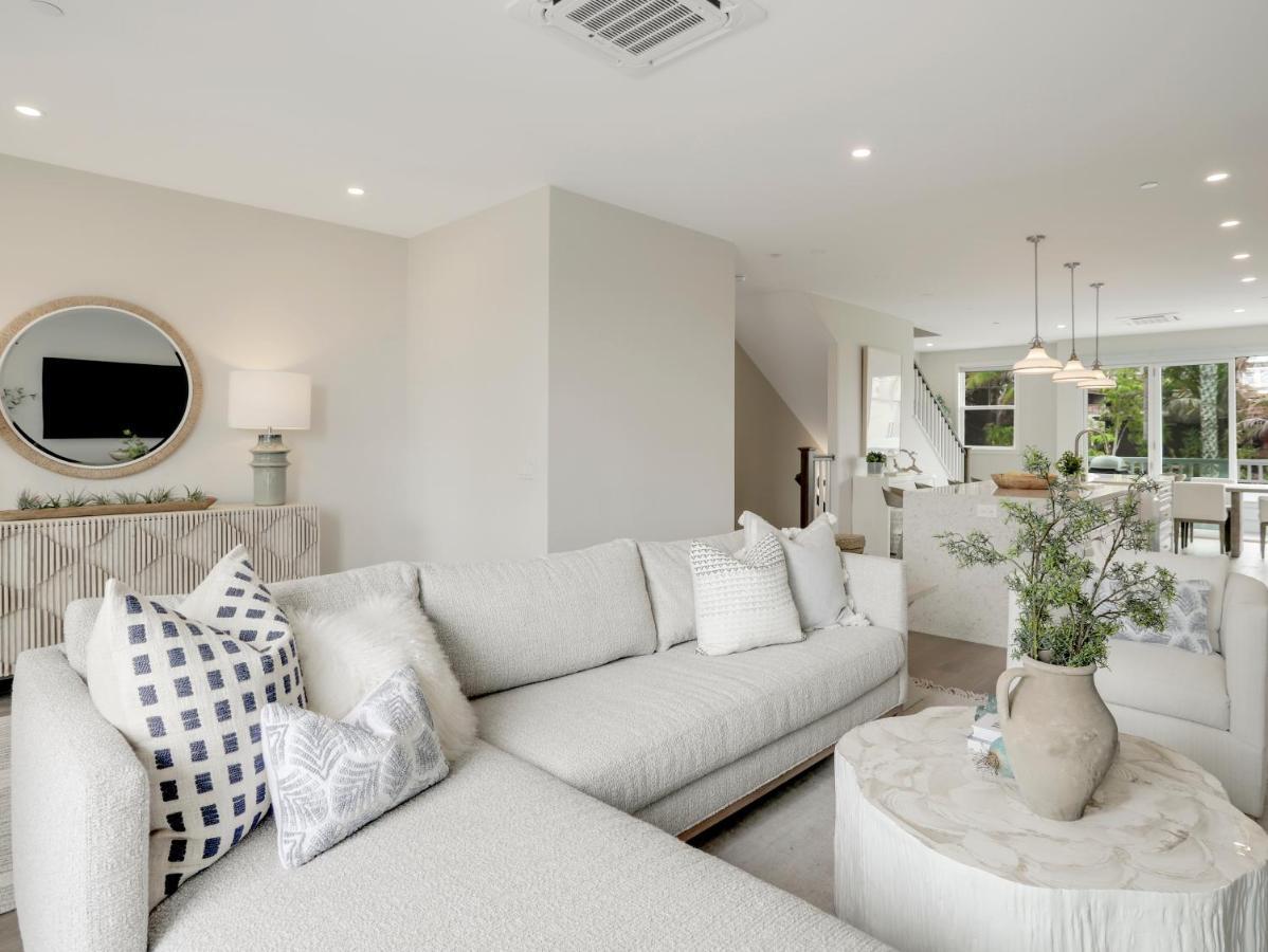 Сasa de vacaciones Coastal Retreat Near The W Panoramic Ocean Views, Rooftop Deck, & Firepit San Diego