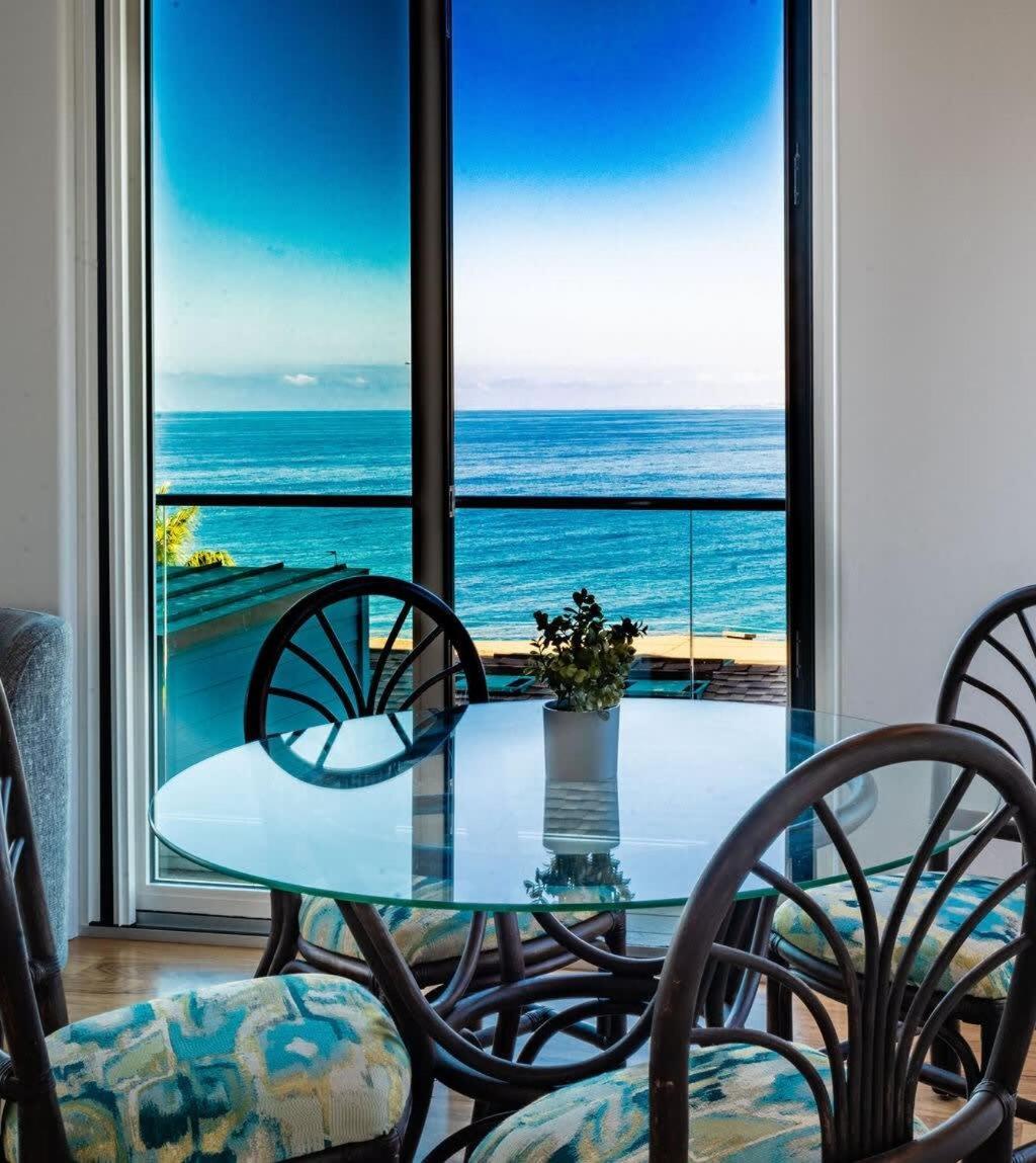 Oceanfront In Heart Of La Jolla Cove *