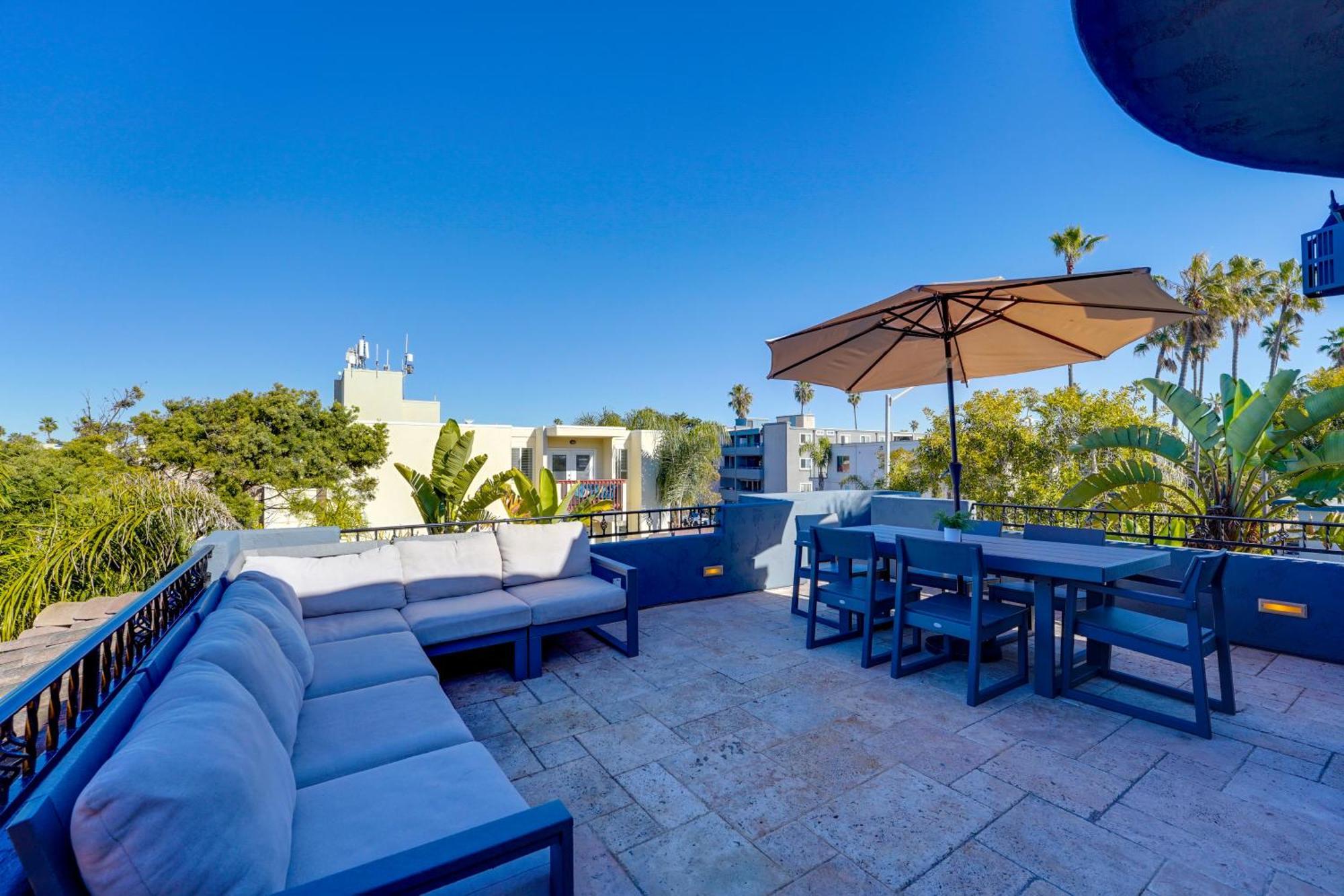 Massive Dream - Dog Friendly, Ac, Steps2sand Holiday home