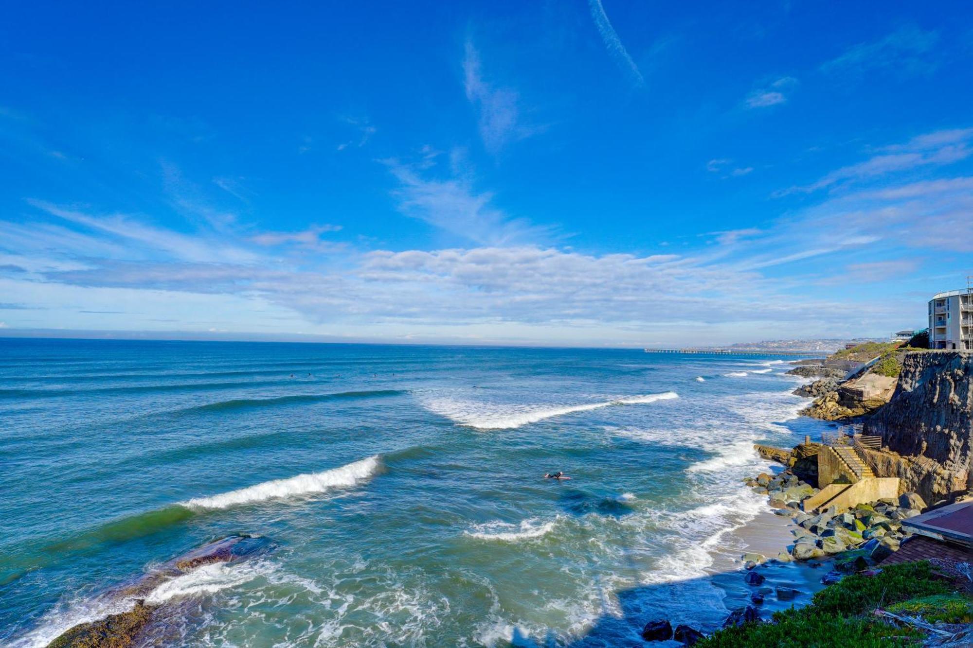 Oceanfront Paradise - Spa, Pet-friendly, Fast Wifi, Parking & Dream Views Holiday home