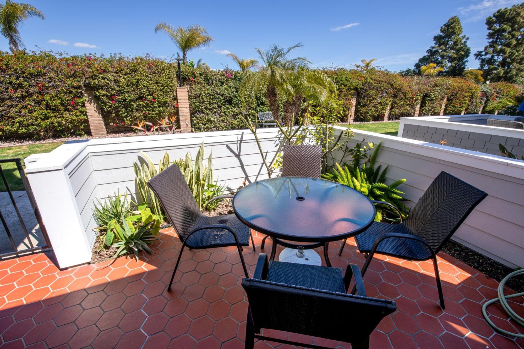 Holiday home Monthly Rental, Coronado Style Town *