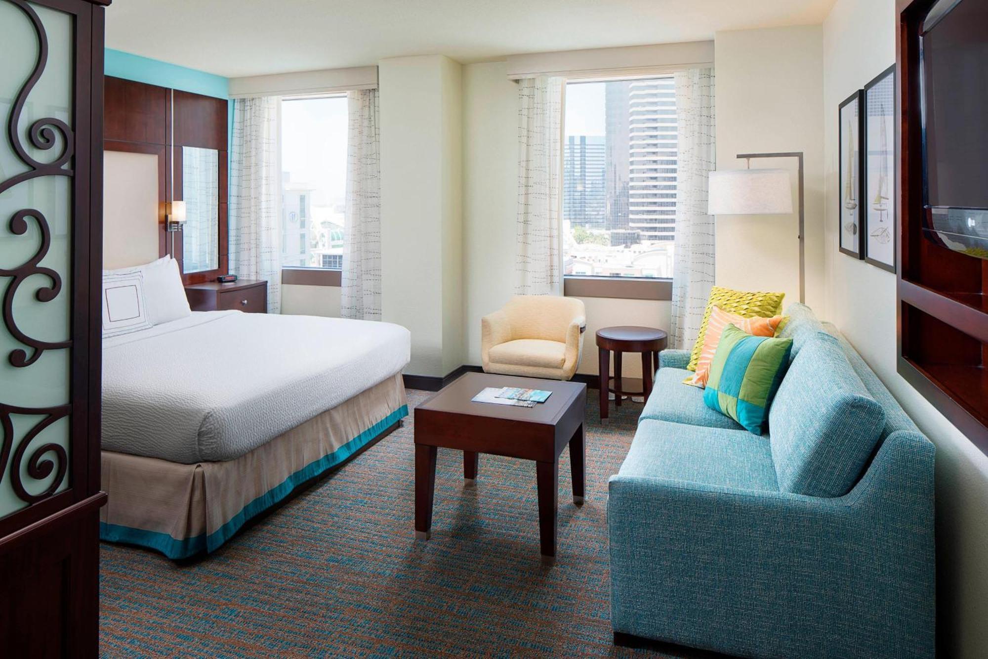 By Marriott Downtown/gaslamp Quarter 3*