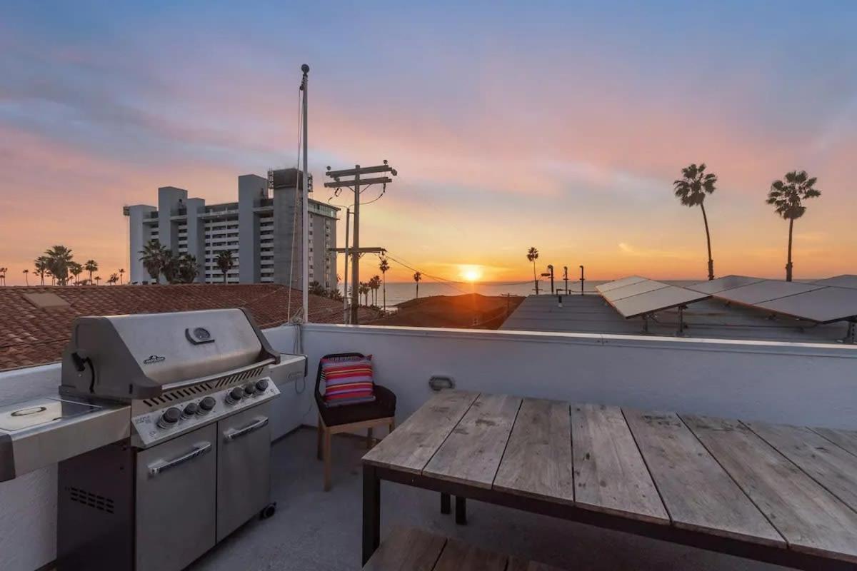 Ocean View Gem With Rooftop Deck And Hot Tub Holiday home *
