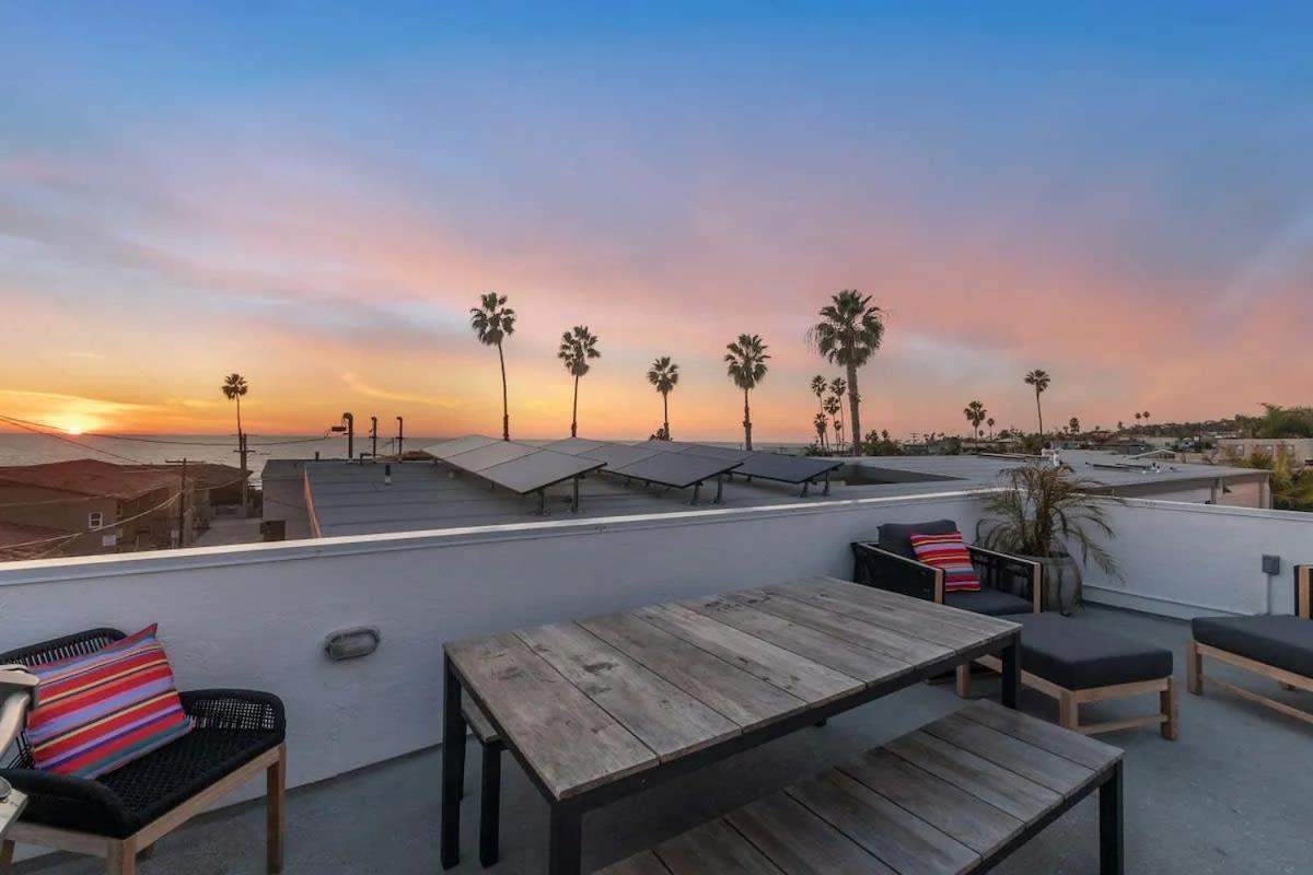 Holiday home Ocean View Gem With Rooftop Deck And Hot Tub *