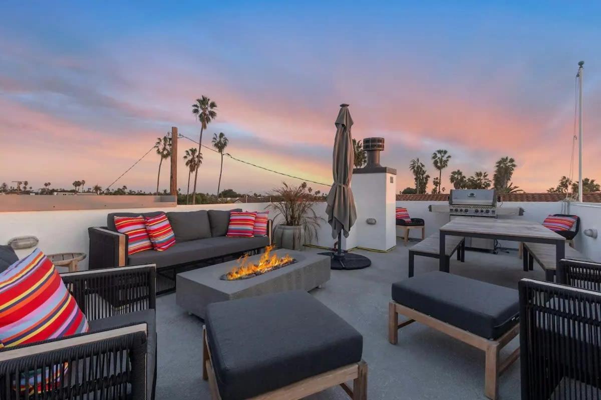 Ocean View Gem With Rooftop Deck And Hot Tub Holiday home San Diego