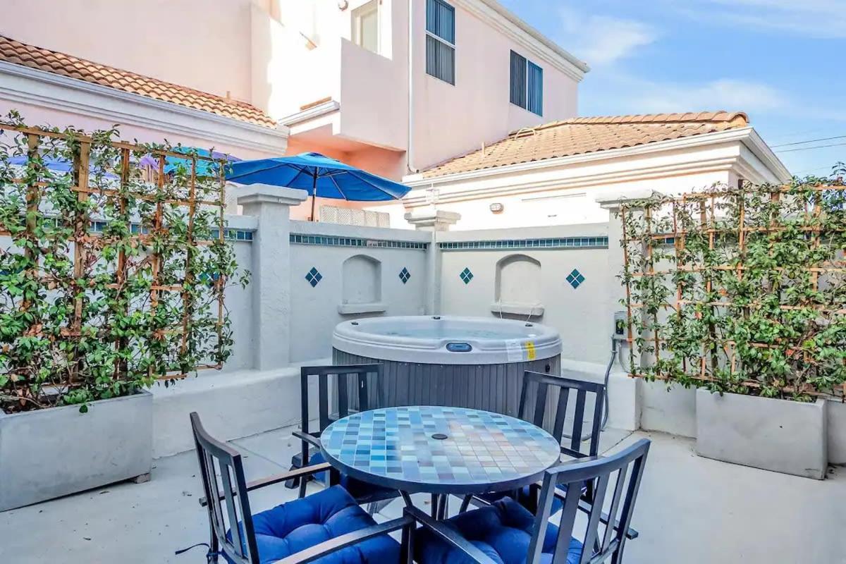 Ocean View Gem With Rooftop Deck And Hot Tub San Diego