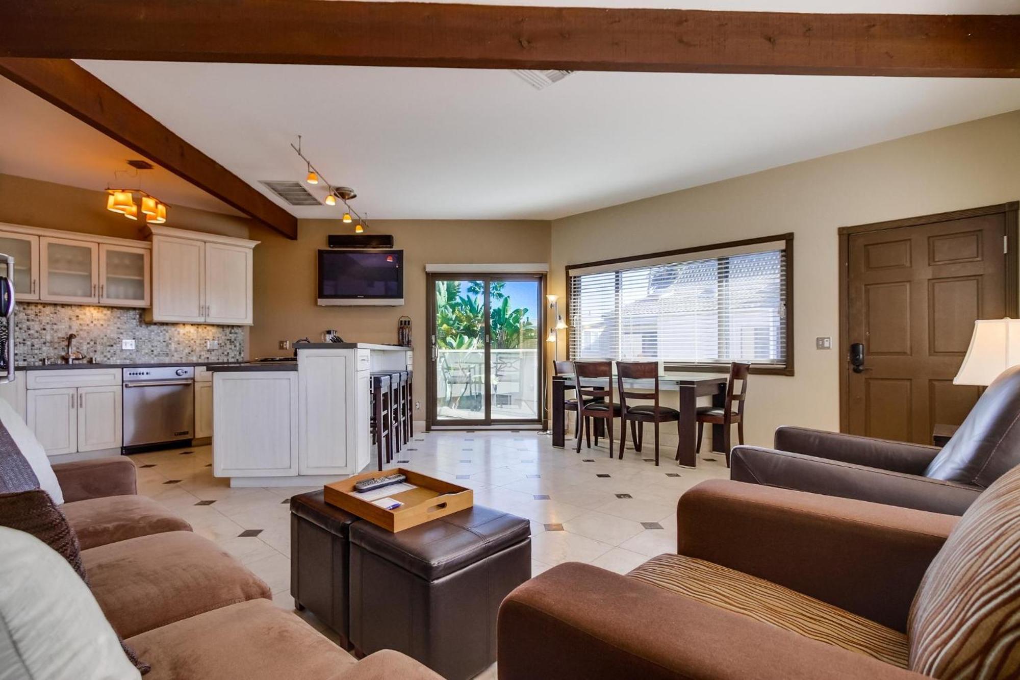 Apartment B5168 On The Bay - 1 Bedroom