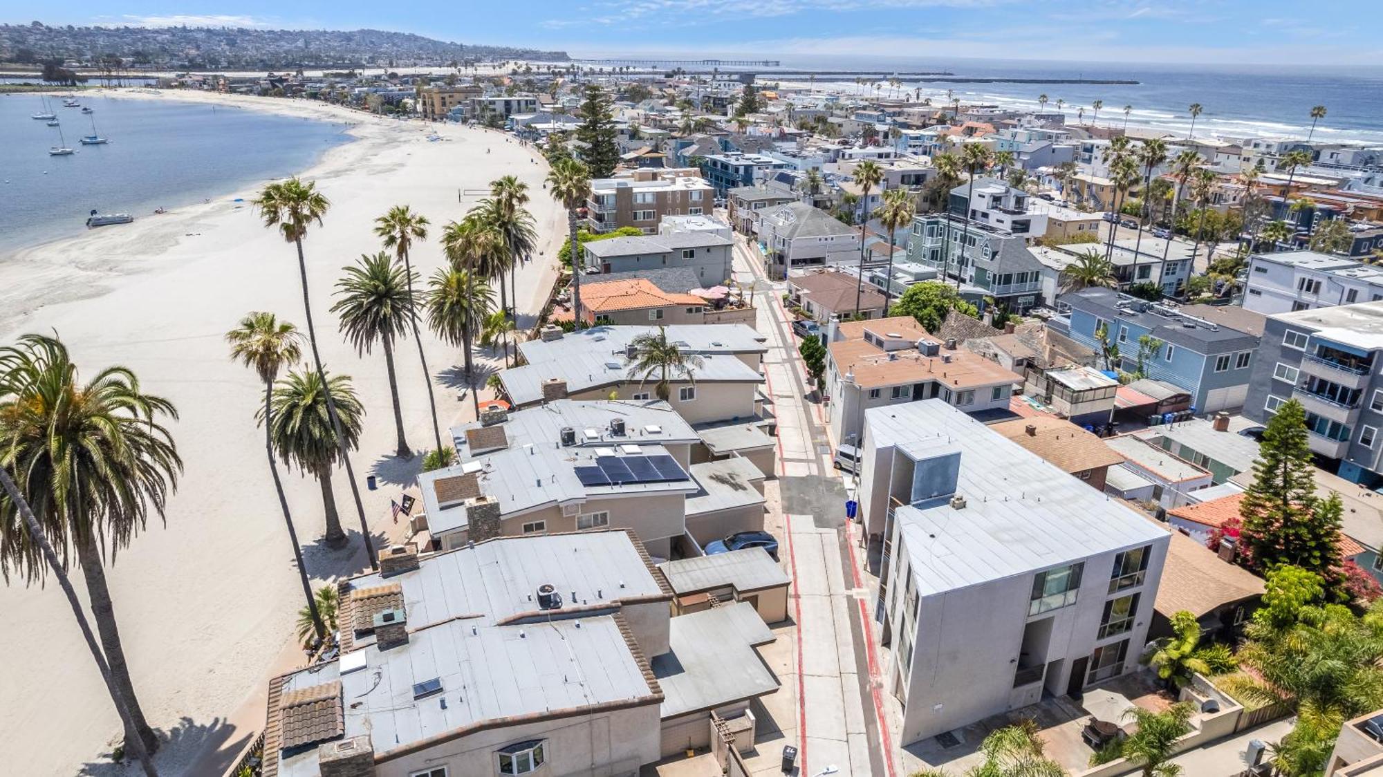 Highly Rated Beach! 3bd 2ba Ac Luxury King Beds! Holiday home *