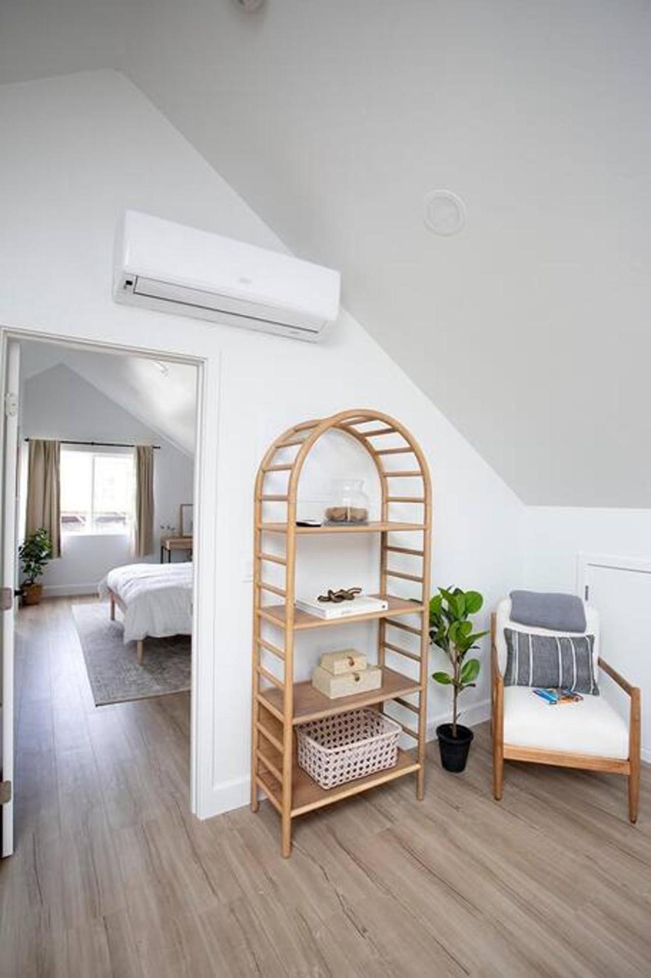 Sophisticated, Beautiful, Modern, King Bed