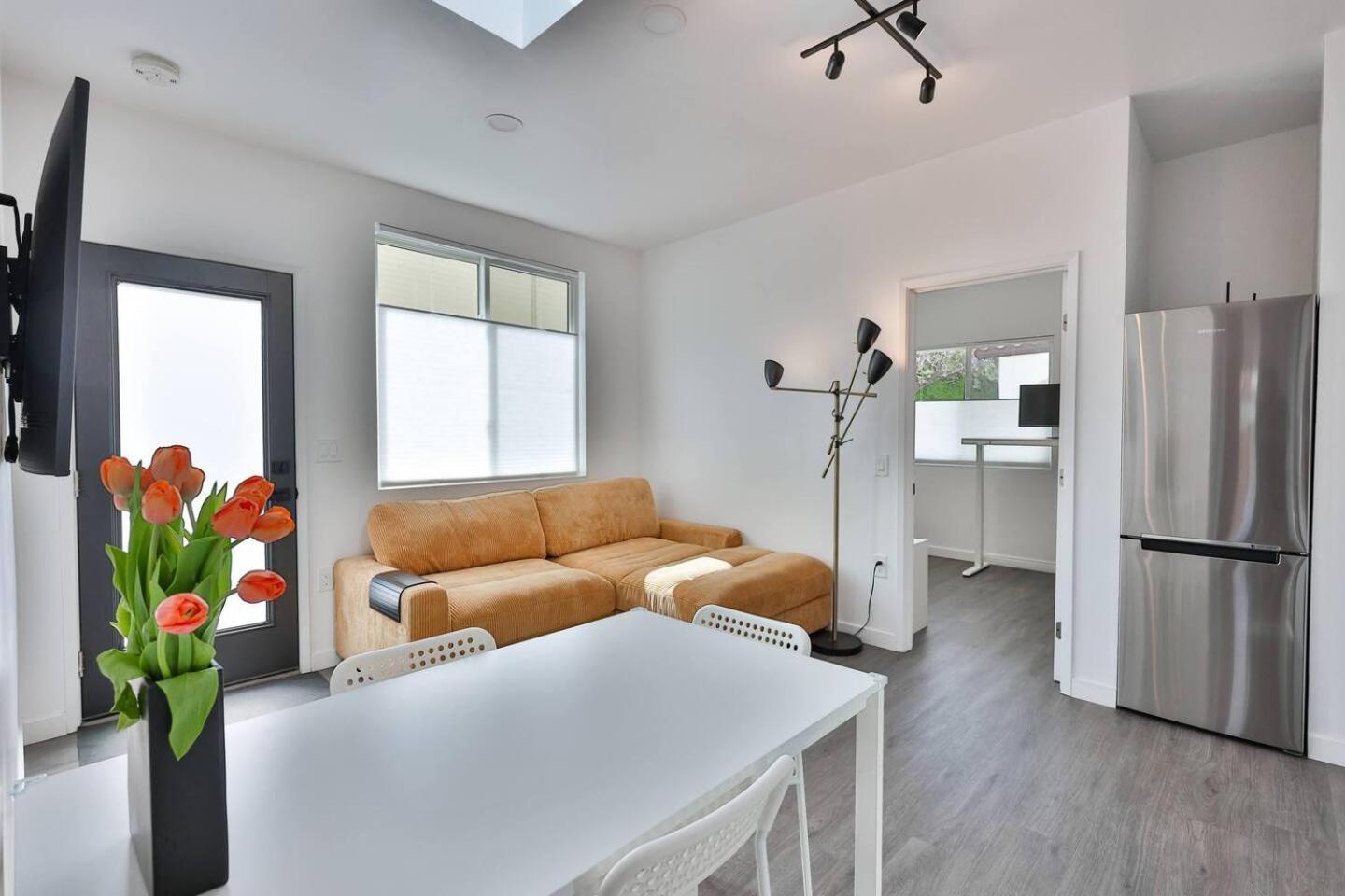 Near Zoo And With Ac, Ev, Private Yard * San Diego