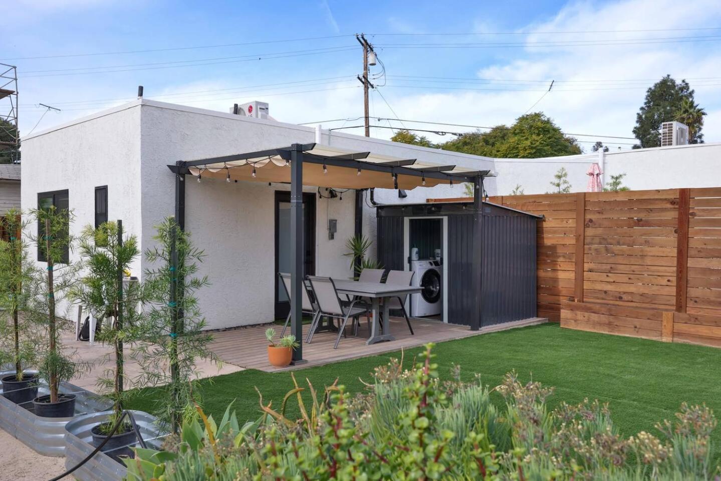 Near Zoo And With Ac, Ev, Private Yard * San Diego