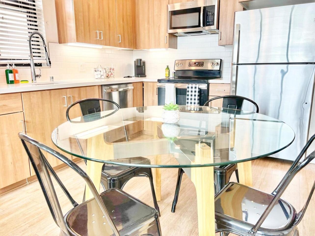 The Leo Apartment *