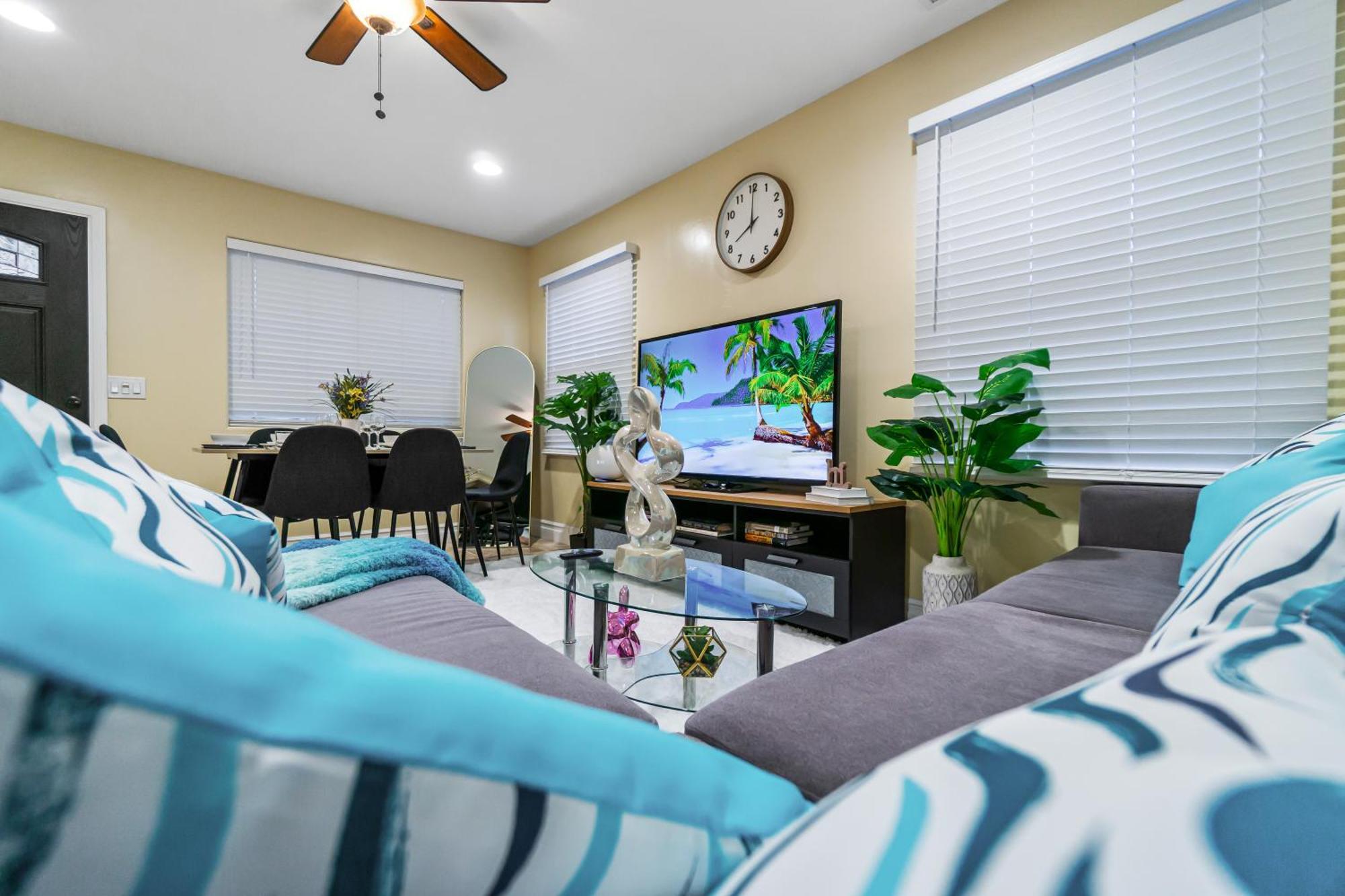 Entire Private 3-br Ranch-style With Backyard, Crib, King Bed, And Free Parking *