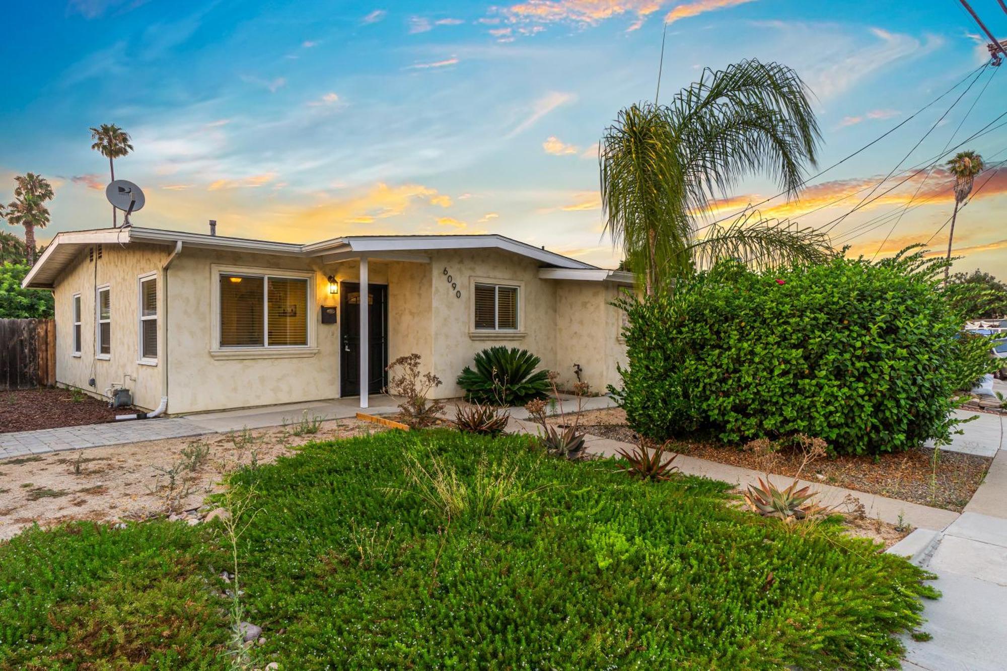 Entire Private 3-br Ranch-style With Backyard, Crib, King Bed, And Free Parking *