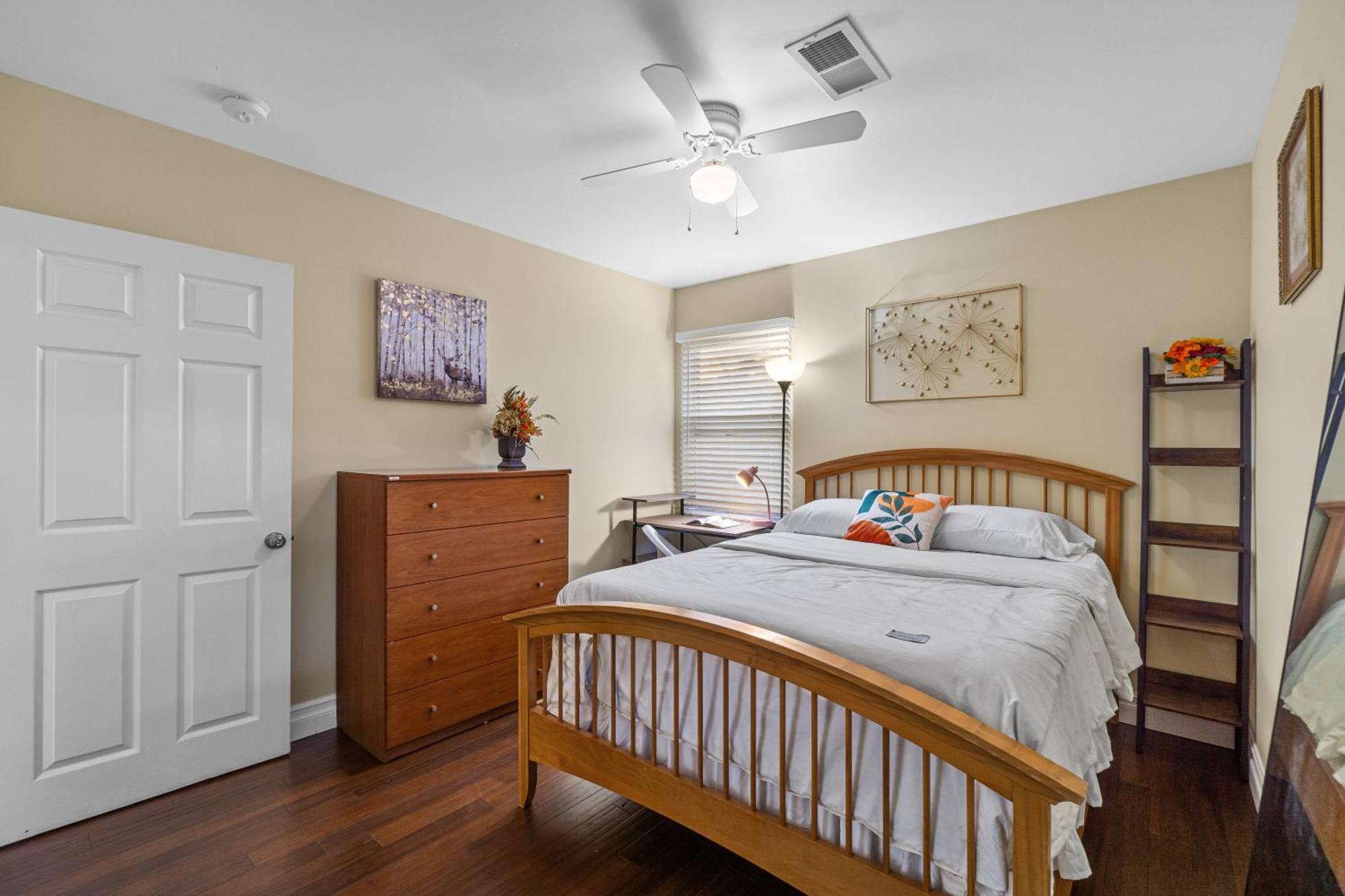 Сasa de vacaciones Entire Private 3-br Ranch-style With Backyard, Crib, King Bed, And Free Parking San Diego