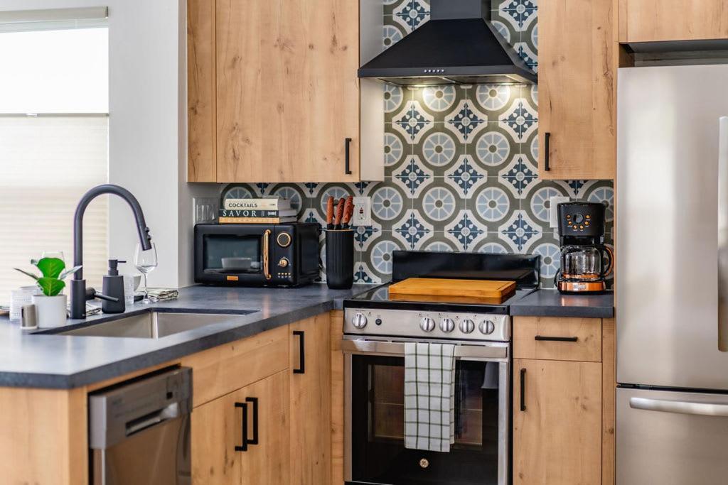 Apartment Swanky In Vibrant Hillcrest San Diego