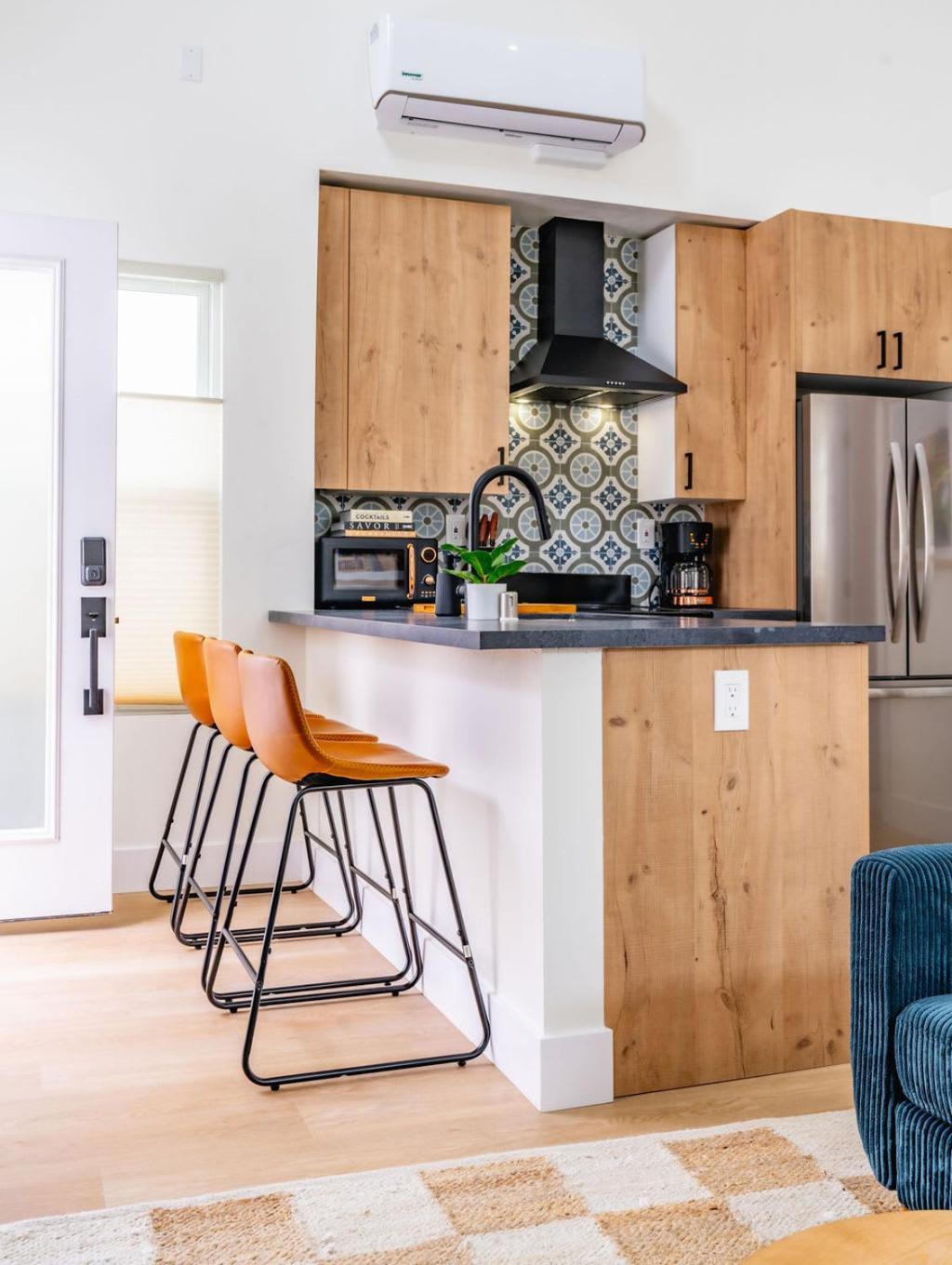 Swanky In Vibrant Hillcrest San Diego