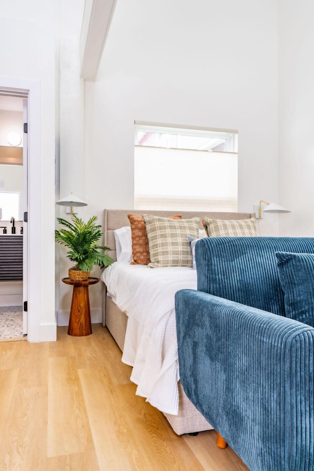 Swanky In Vibrant Hillcrest Apartment San Diego
