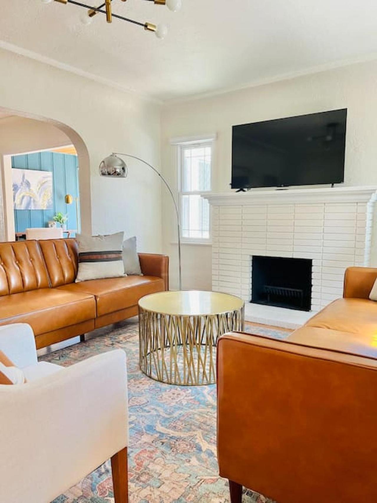 Elegant 3br With Ac, Parking, & Close 2 Everything * San Diego