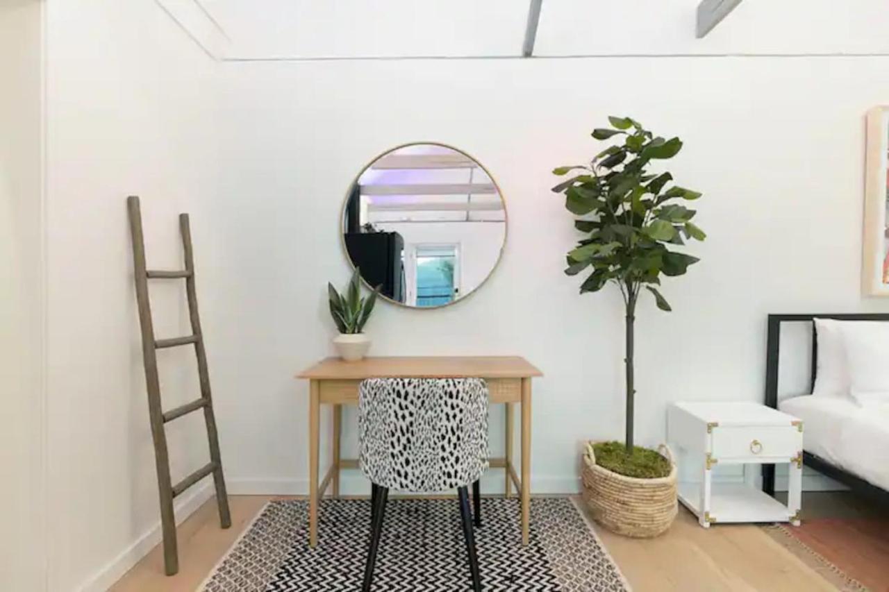 Quaint For 2 In The Heart Of Little Italy Holiday home *