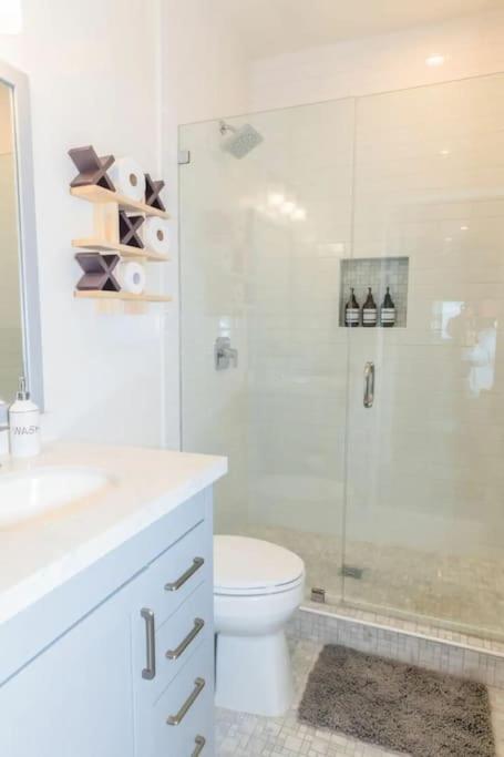 Little Italy 3bd With Huge Patio & Backyard Holiday home *