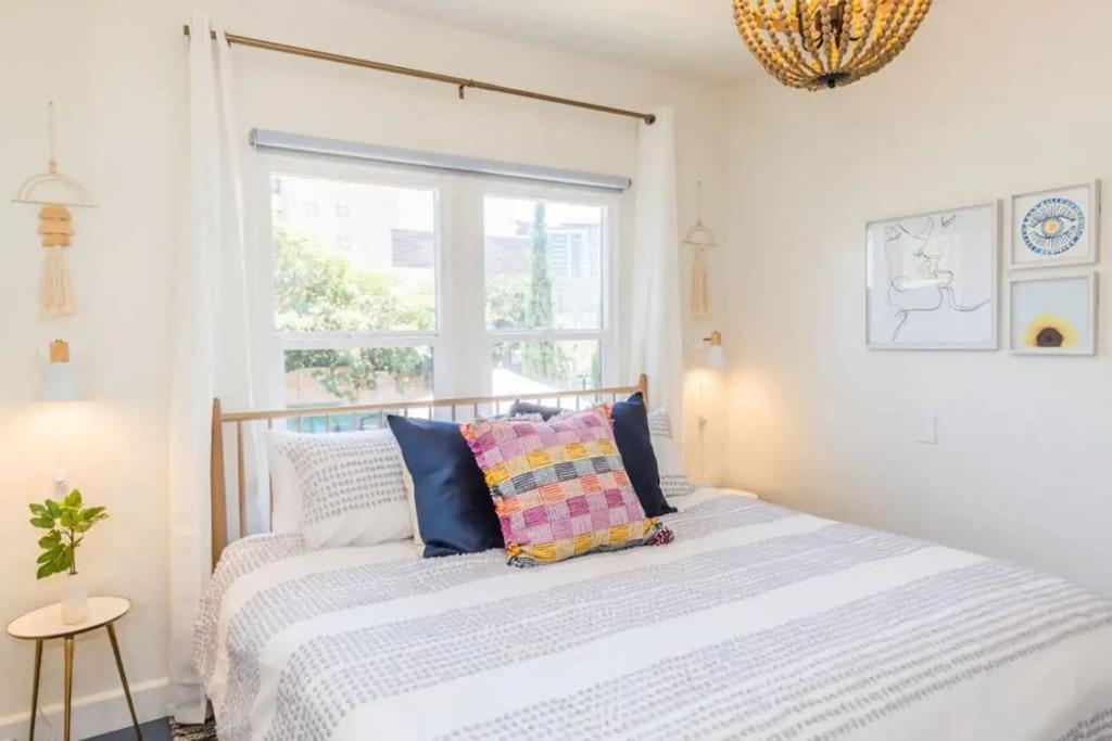 Little Italy 3bd With Huge Patio & Backyard San Diego