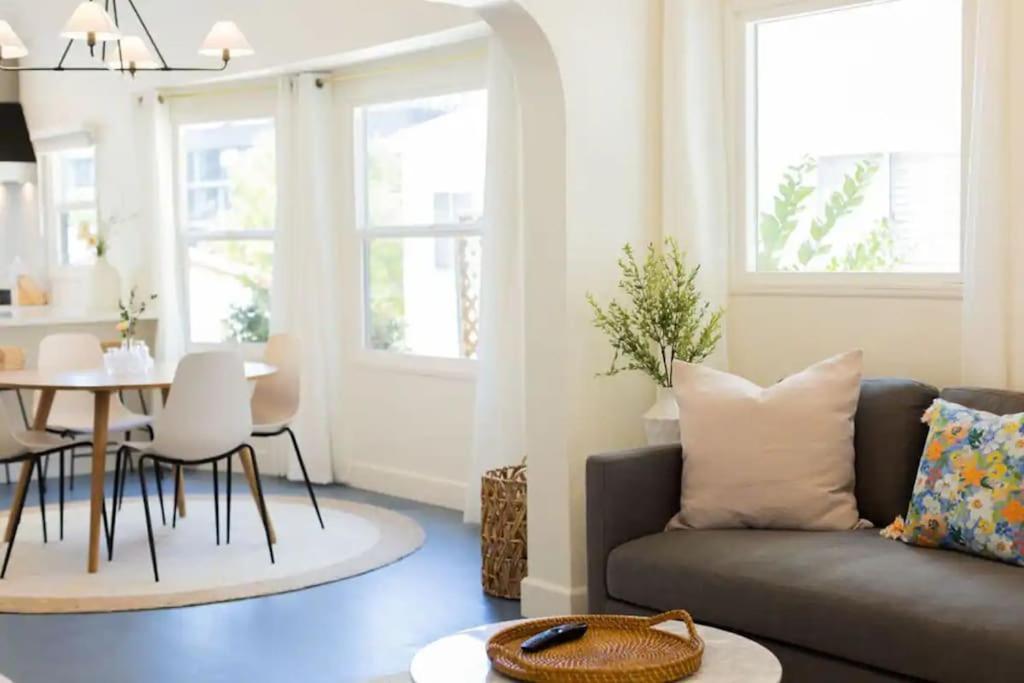 Little Italy 3bd With Huge Patio & Backyard San Diego