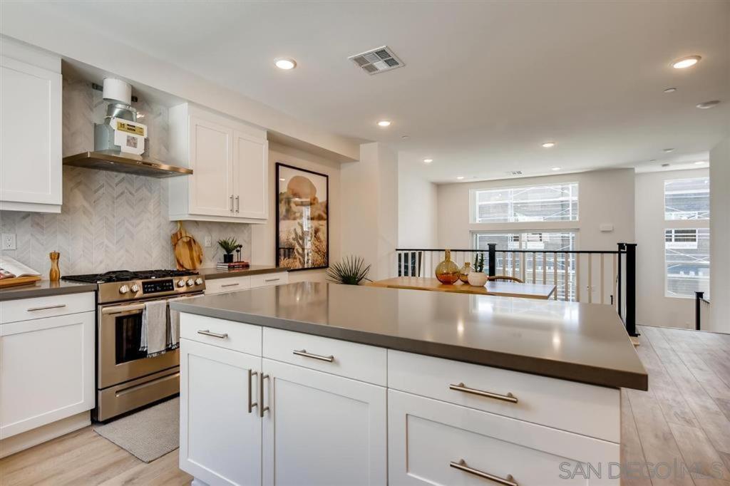 Smitten By - 4-bed 3,5-bath Holiday home