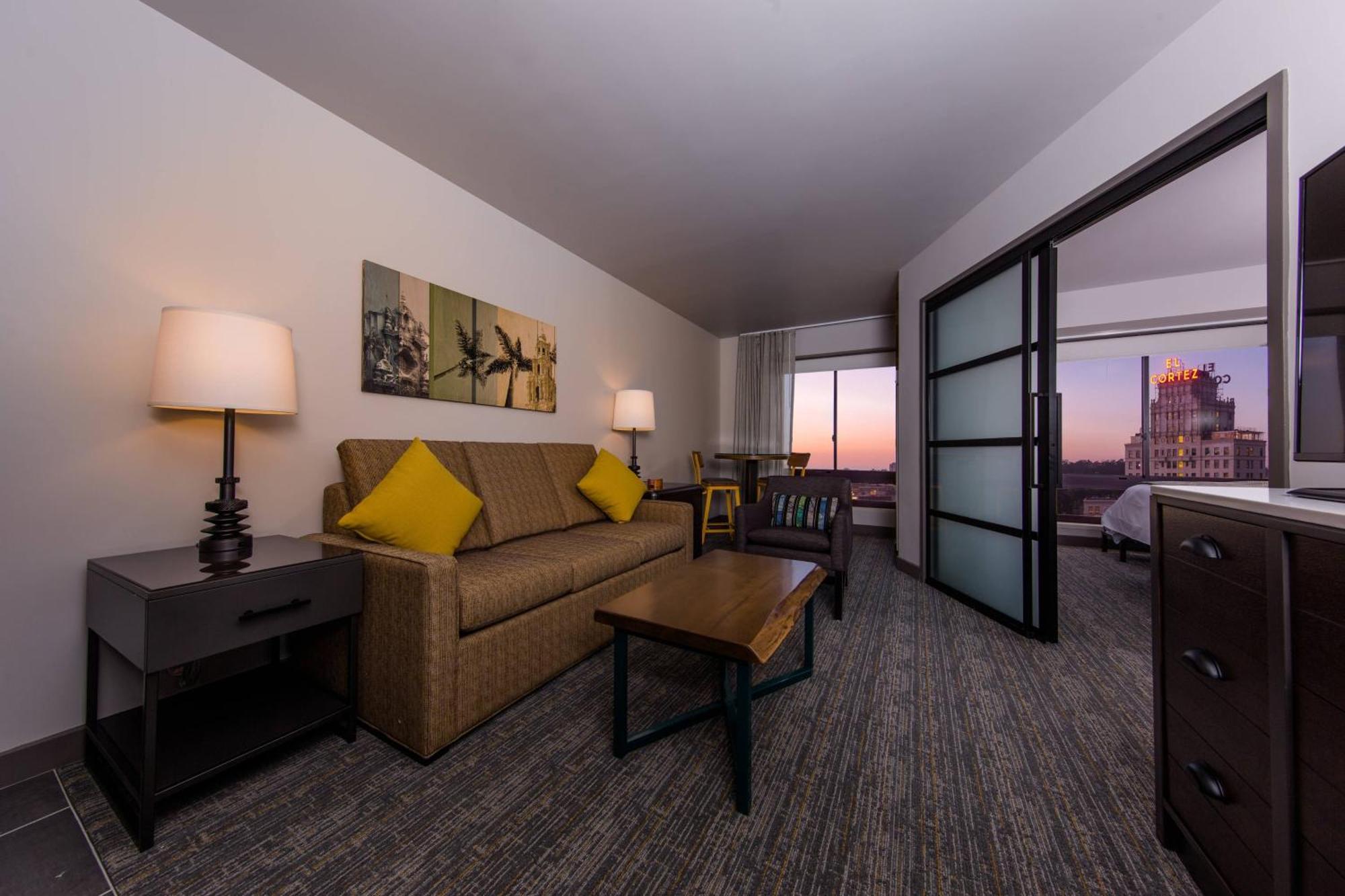Marriott Vacation Club,    3*