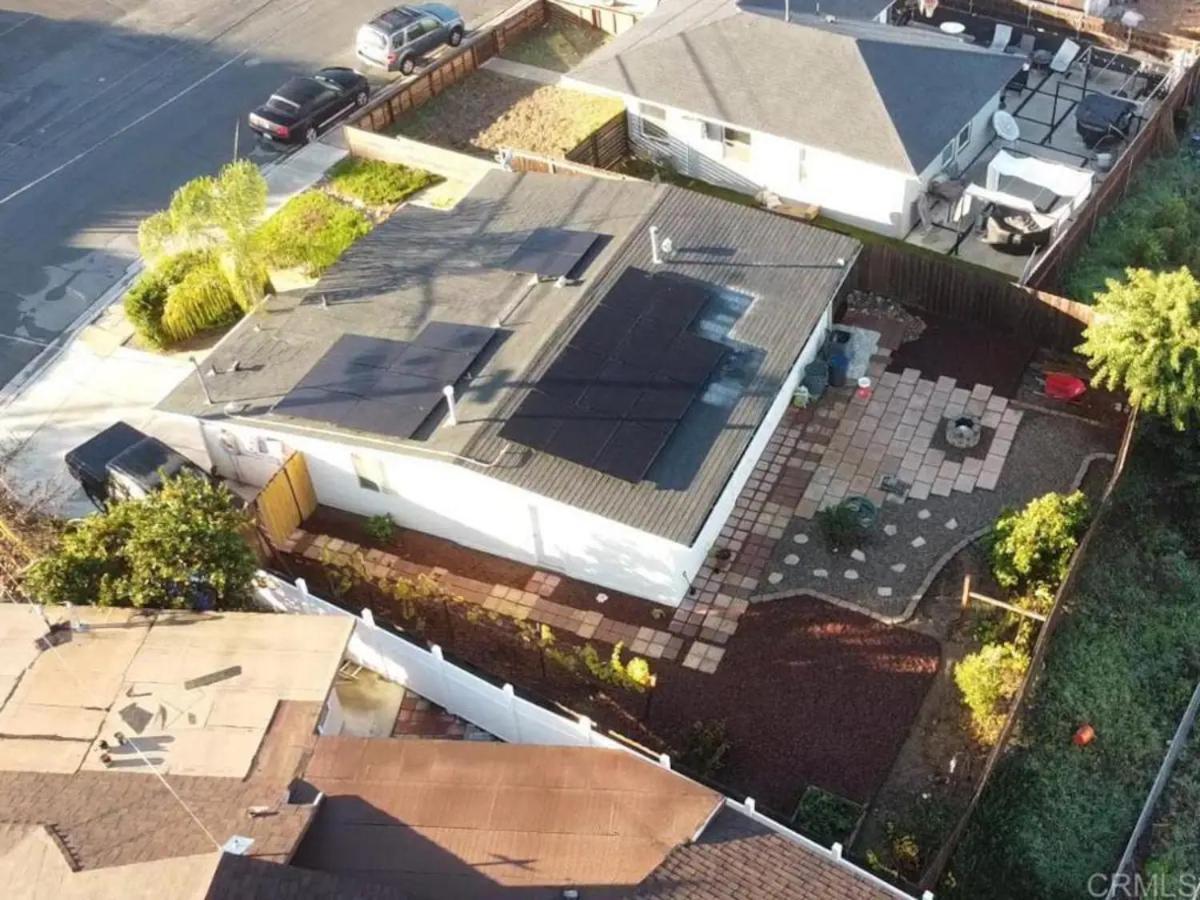 Entire Private 3-br Ranch-style With Backyard, Crib, King Bed, And Free Parking Сasa de vacaciones San Diego