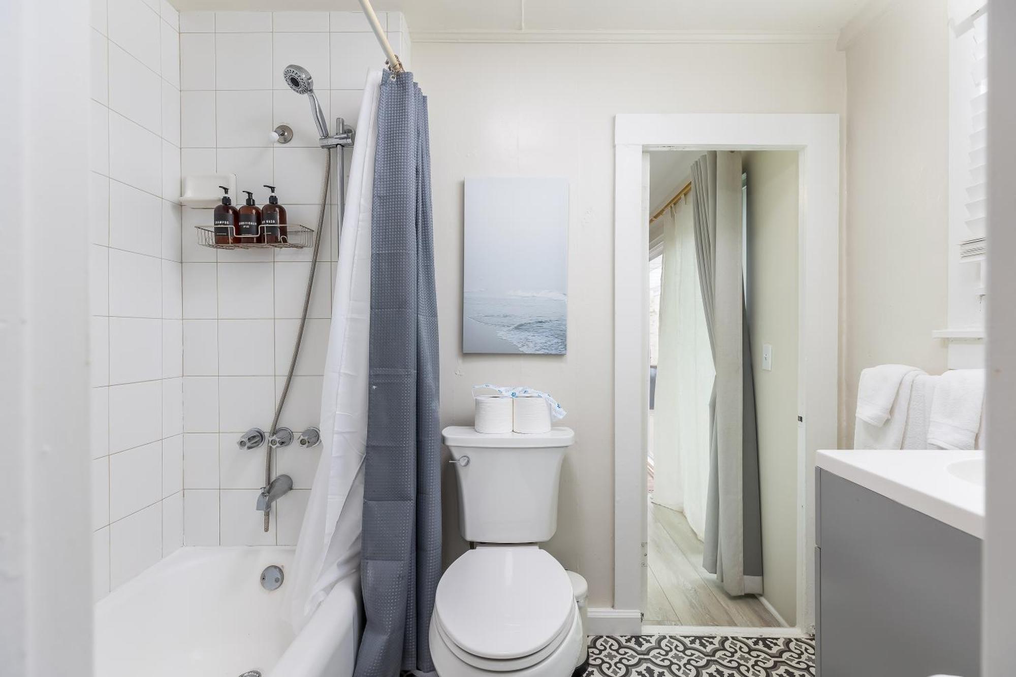 Holiday home Oceanfront Paradise - Spa, Pet-friendly, Fast Wifi, Parking & Dream Views