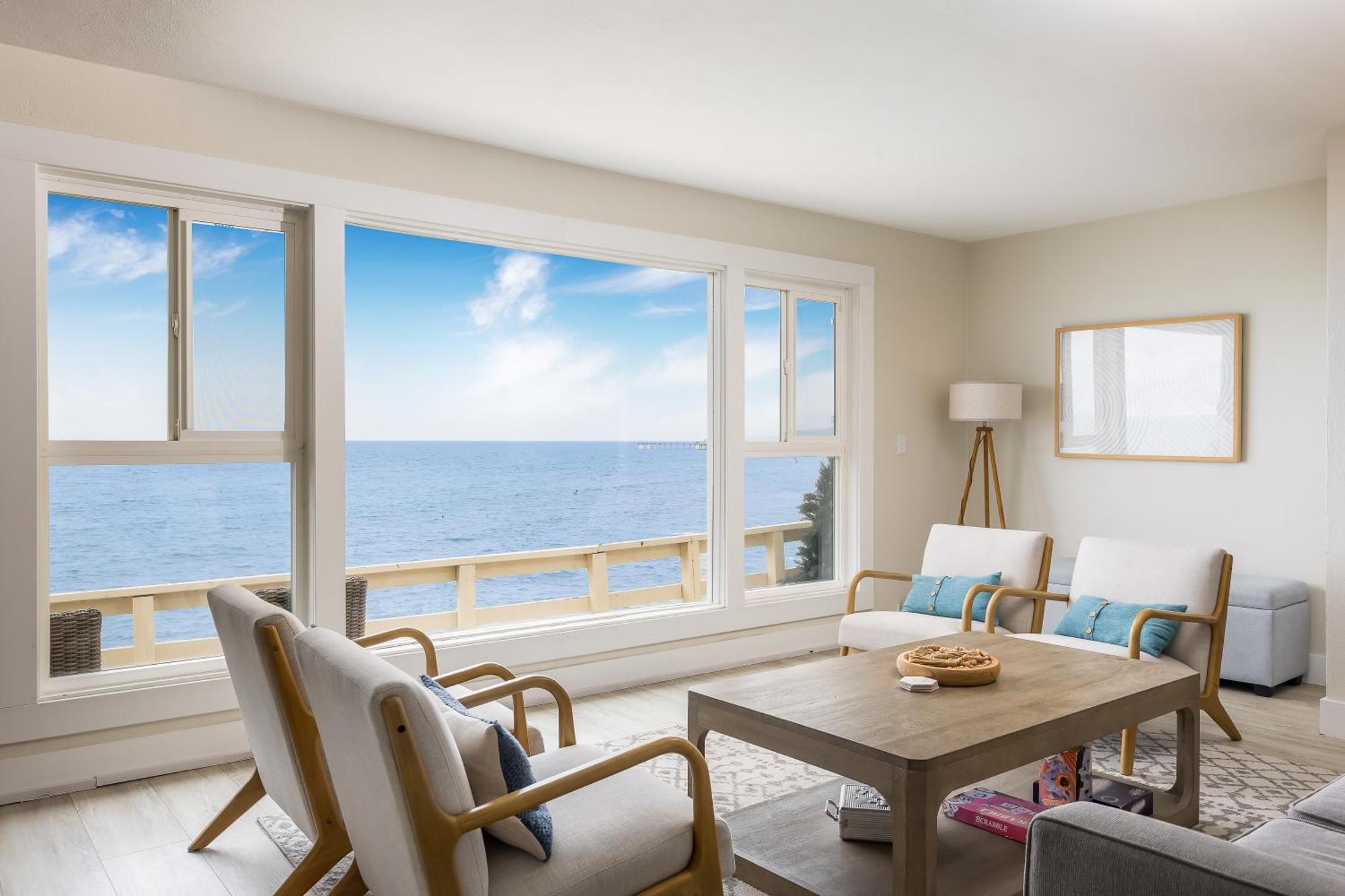 Oceanfront Paradise - Spa, Pet-friendly, Fast Wifi, Parking & Dream Views