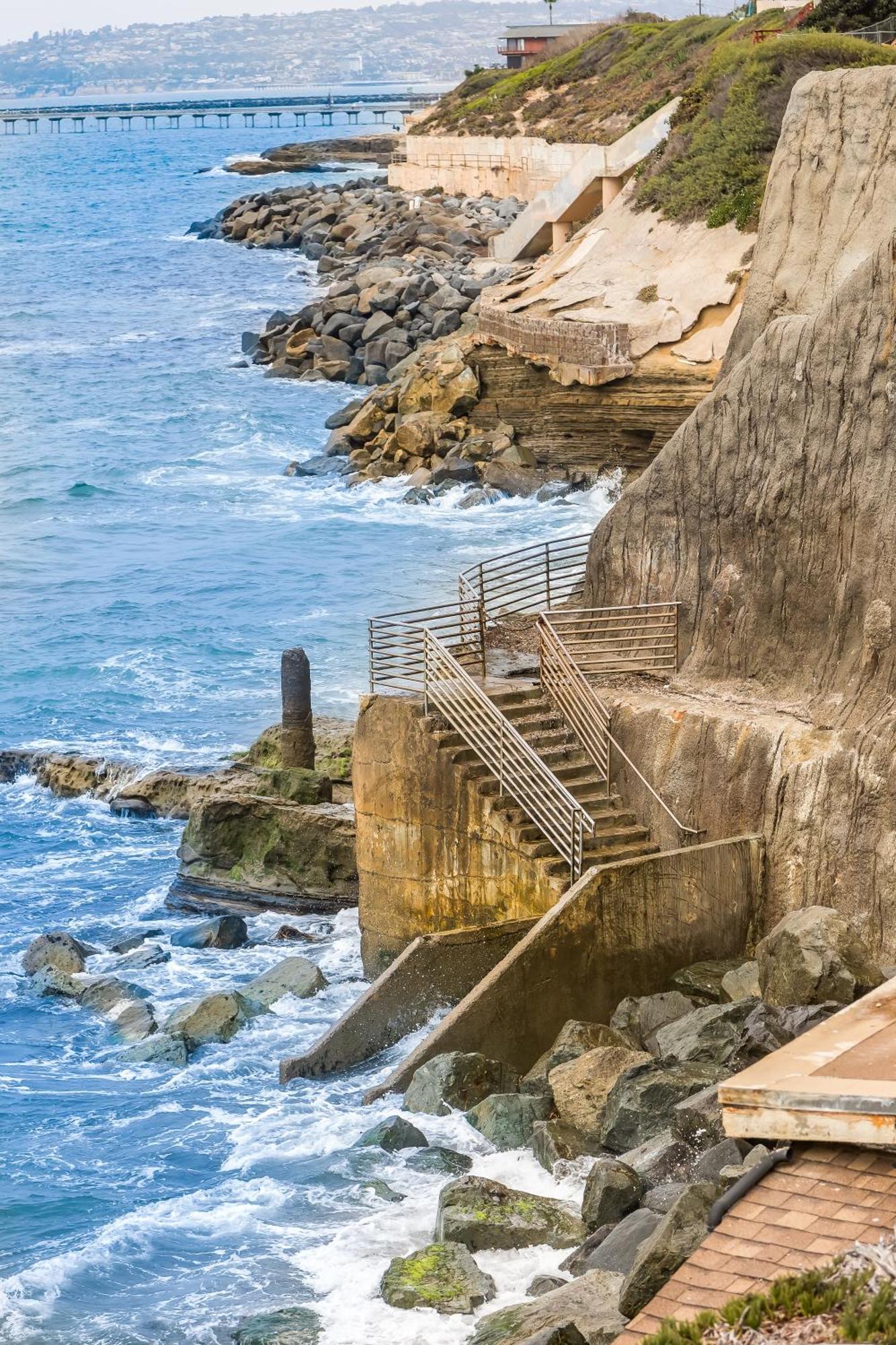 Oceanfront Paradise - Spa, Pet-friendly, Fast Wifi, Parking & Dream Views